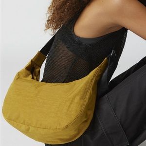 ⭐️NWT Baggu medium crescent CAMEL deadstock collaboration